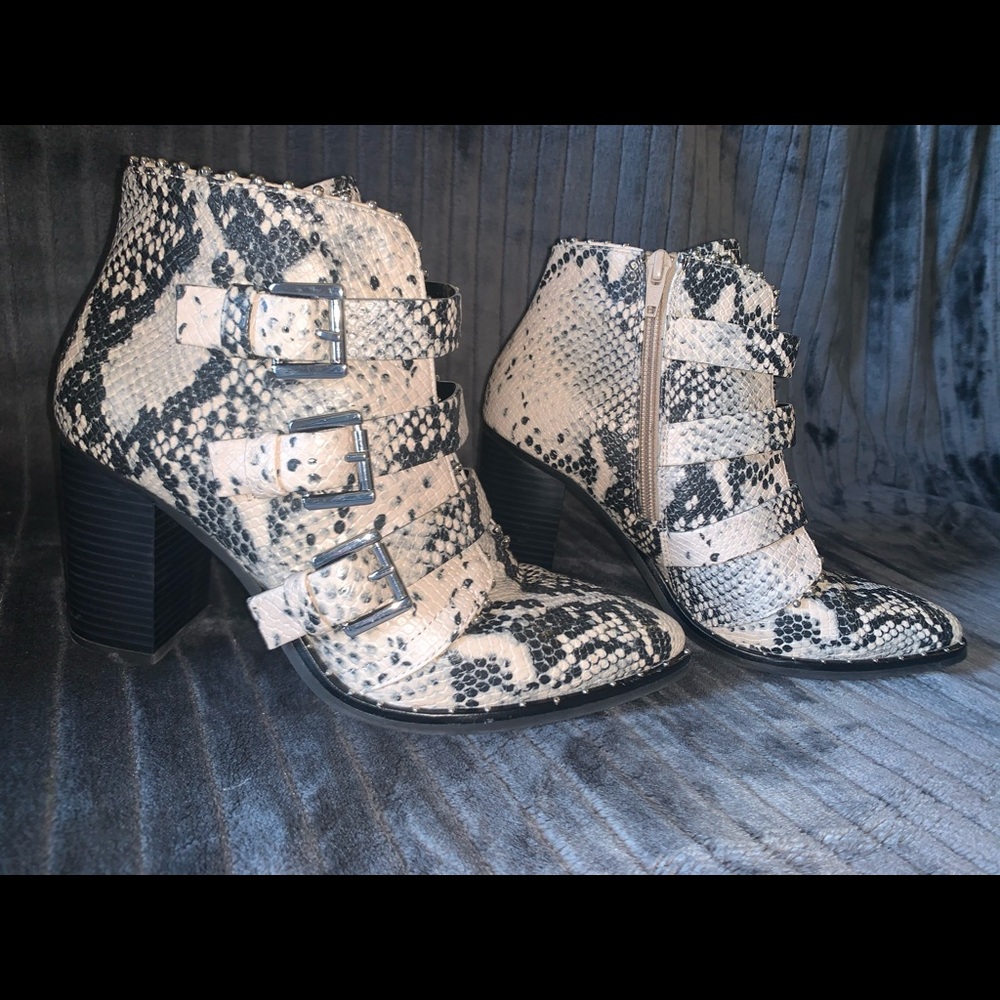 Steve Madden Black and White Snakeskin Buckle Ankle Boots